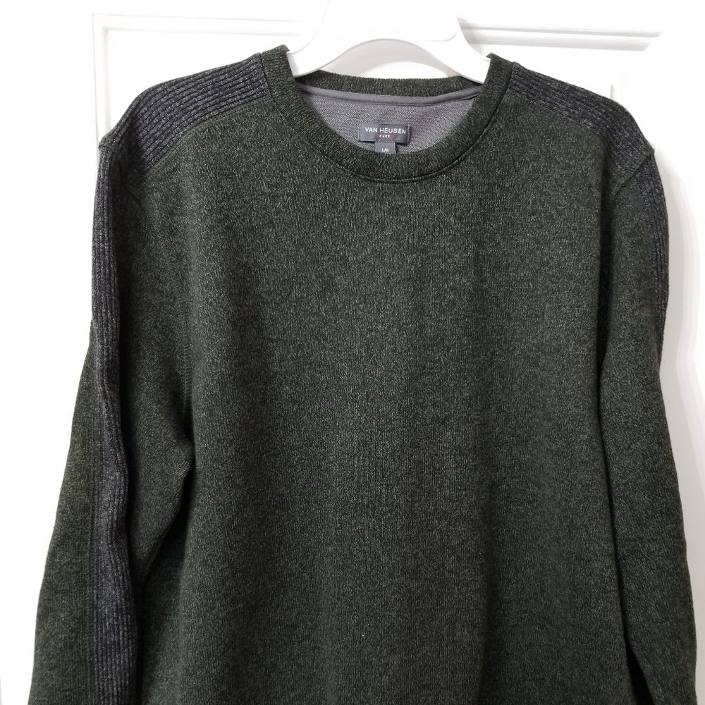 Mens sweater size L